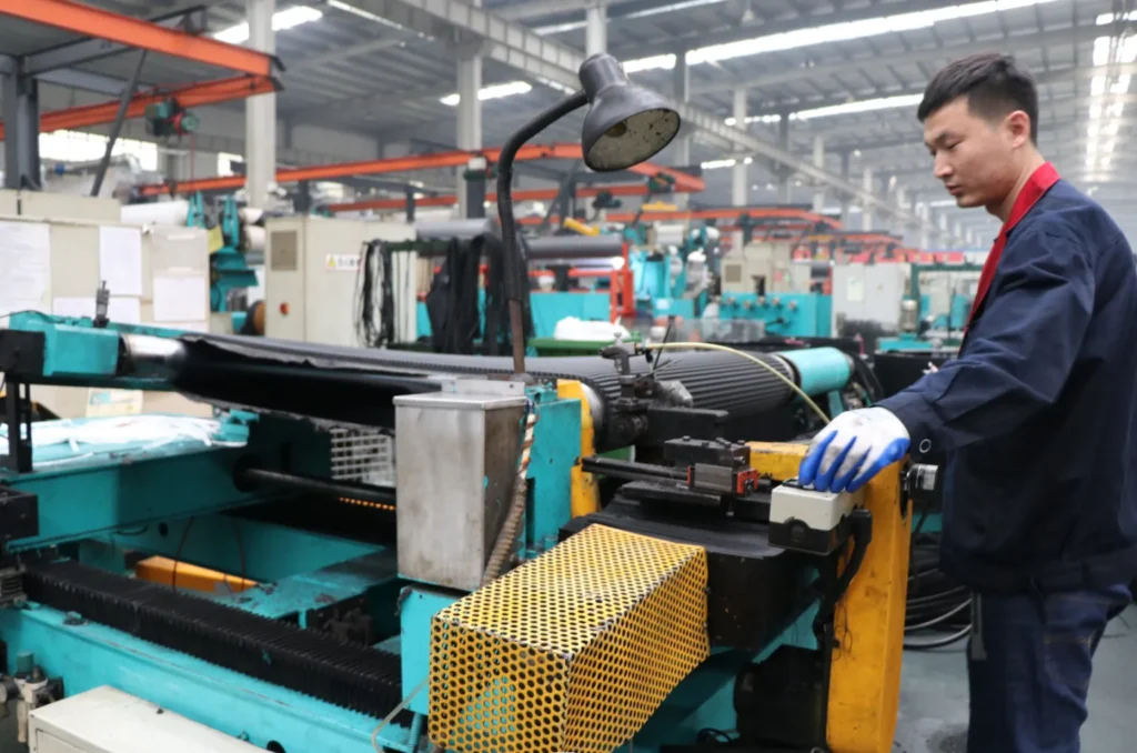HEIYI advanced rubber belt manufacturing workshop